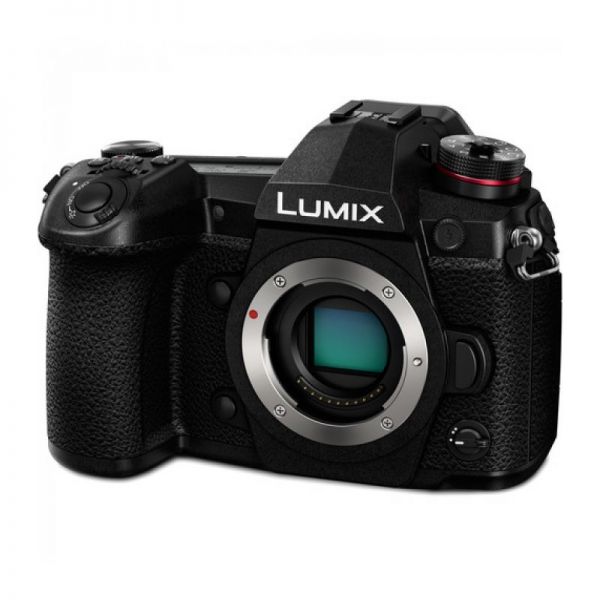 Цифровой фотоаппарат Panasonic Lumix DC-G9 body