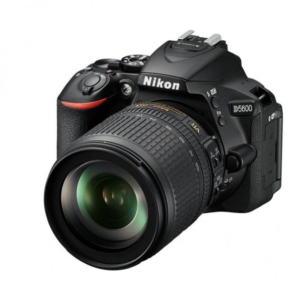 Зеркальный фотоаппарат Nikon D5600 Kit 18-55 VR AF-P Black