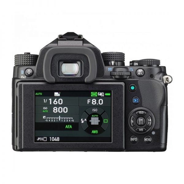 Зеркальная камера Pentax KP Body + объектив DA 18-135 WR + 3 рукоятки