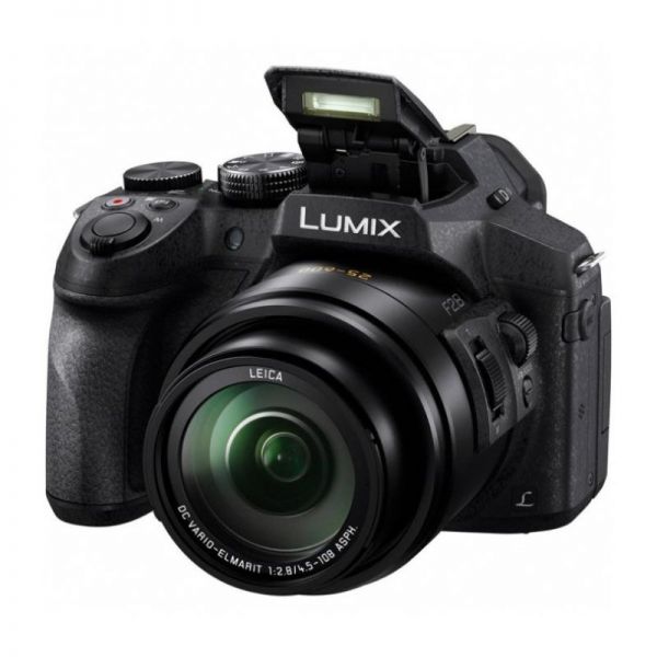 Цифровая фотокамера Panasonic Lumix DMC-FZ300