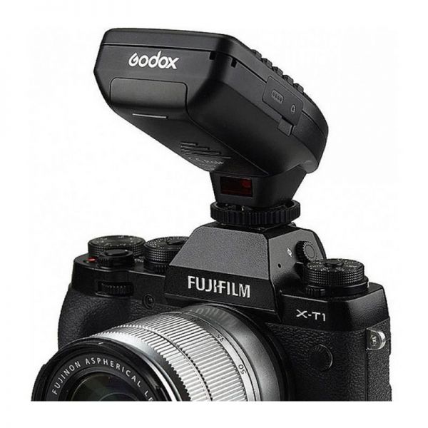 Устройство радиоуправления Godox (передатчик для фотокамер Fuji (TTL) ) Xpro-F